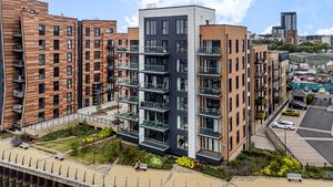 Photo 9- click for photo gallery